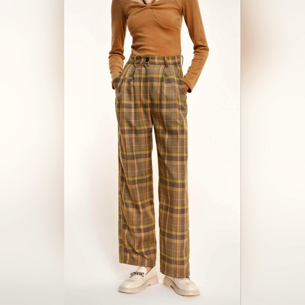 Bailey Rose. Pattern pants. Waist 12.8".NWT